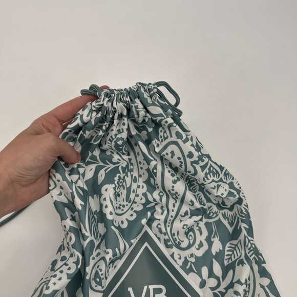 NWT Vera Bradley Paisly Print Drawstring Bag - Picture 5 of 7
